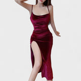 Gabriela - Vestido de veludo com fenda lateral