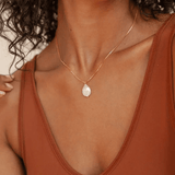 Freja | Colar com Borda Dourada
