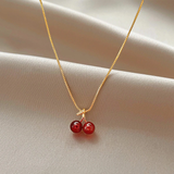 Colar com cerejas em ouro