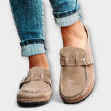 Mocassins ortopédicos femininos com fivela decorativa