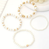 Conjunto de elegantes pulseiras de coração com pérolas