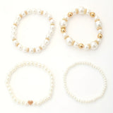 Conjunto de elegantes pulseiras de coração com pérolas