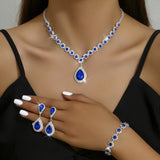 Conjunto com três joias para a noiva