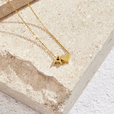 Colar Inicial Tidless com Pendante em Forma de Coração