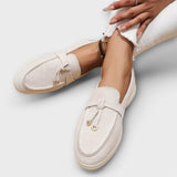 Mocassins femininos sem cordões com fita decorativa