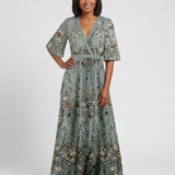 Evadne | Vestido Maxi Bordado com Decote em V