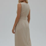 Zofia - Vestido Elegante com Decote Redondo